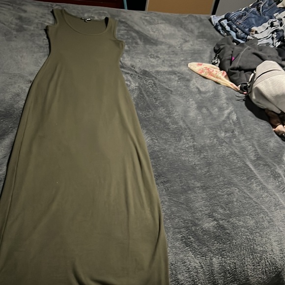 Fashion nova dress - Picture 4 of 5